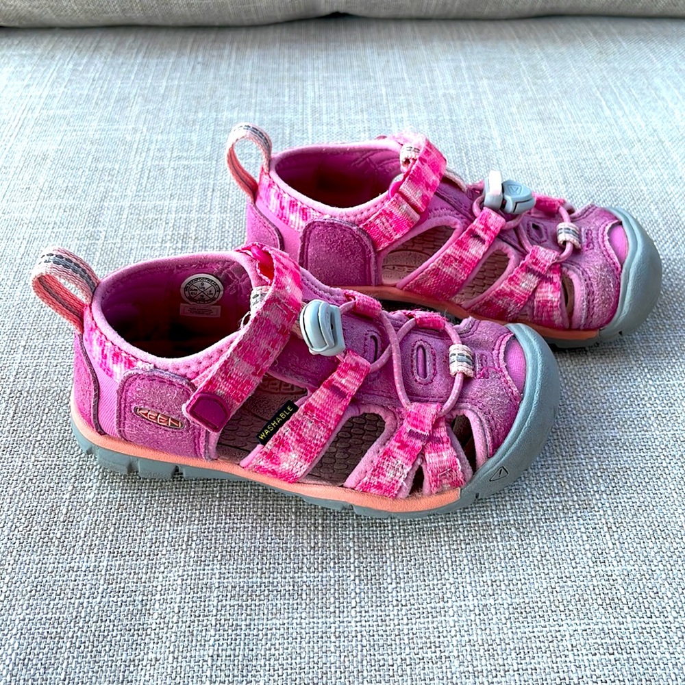 Keen kids size 9